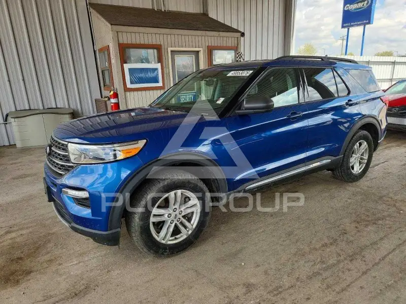 2021 Ford EXPLORER photo