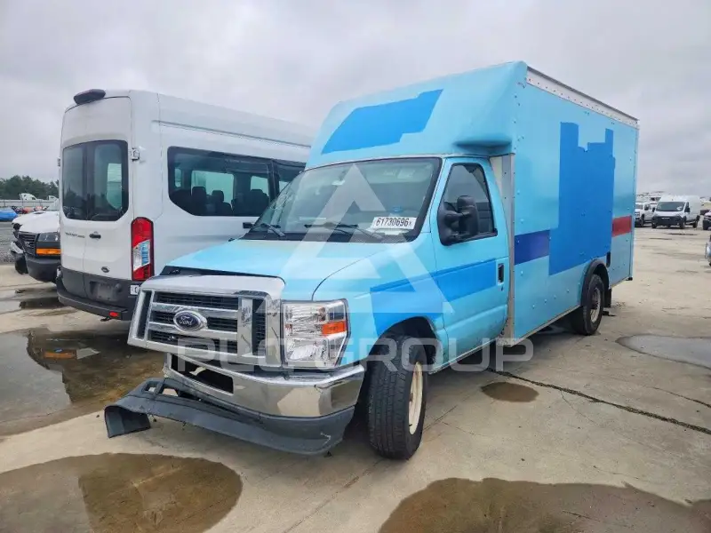 2021 Ford E-350 фото