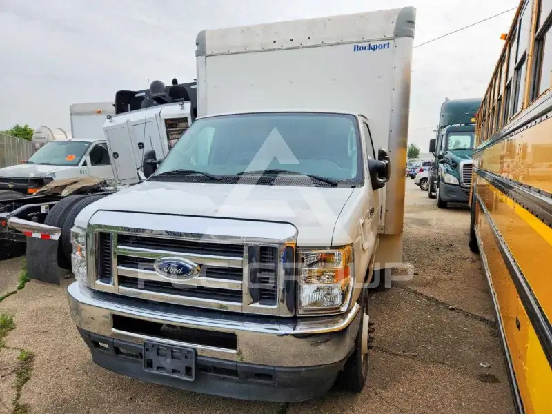 2021 Ford ECONOLINE фото