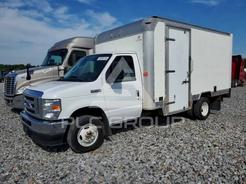2021 Ford ECONOLINE фото