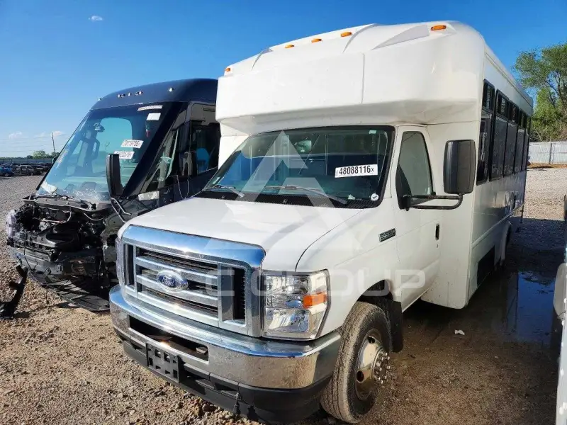 2021 Ford ECONOLINE фото
