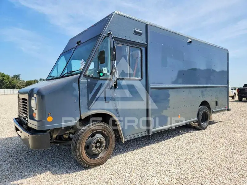 2021 Ford F photo