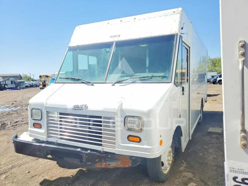 2021 Ford F-590 фото