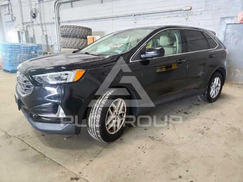 2021 Ford EDGE photo