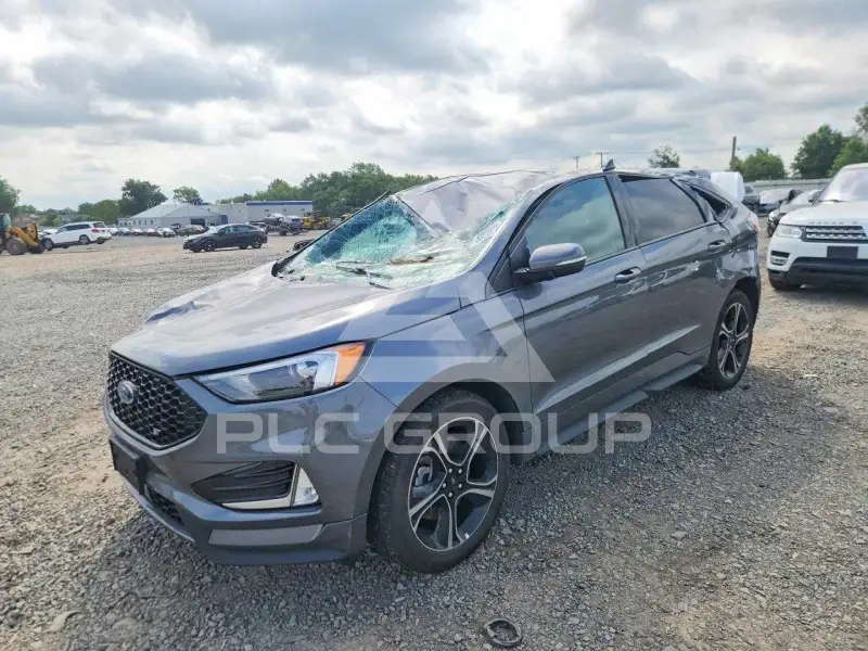 2021 Ford EDGE photo