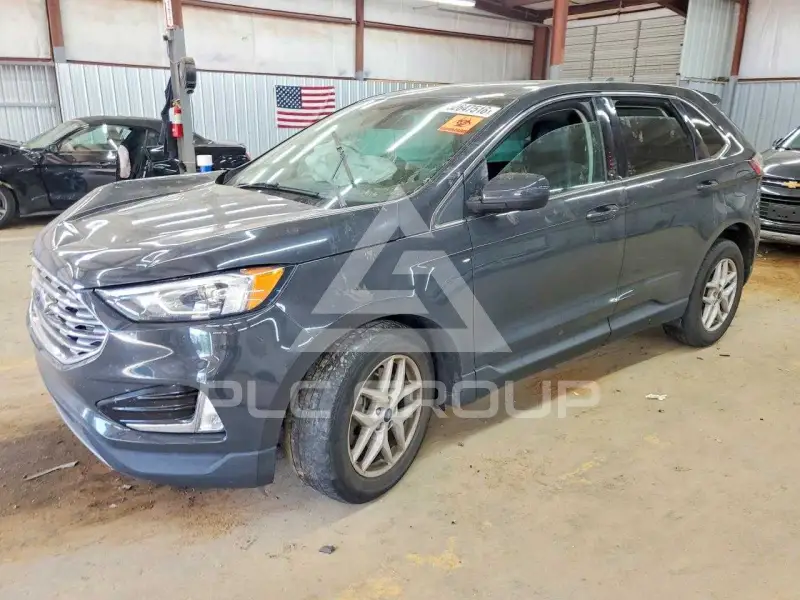 2021 Ford EDGE photo