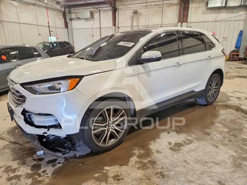 2021 Ford EDGE photo