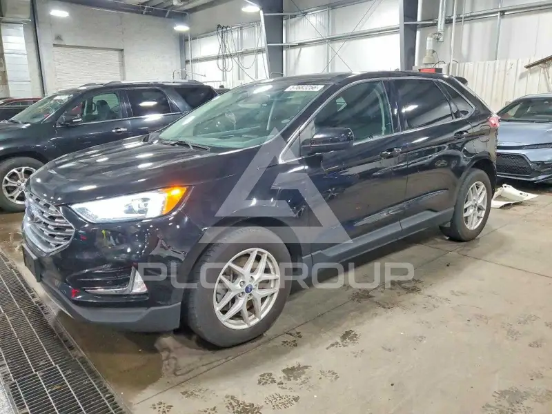 2021 Ford EDGE photo