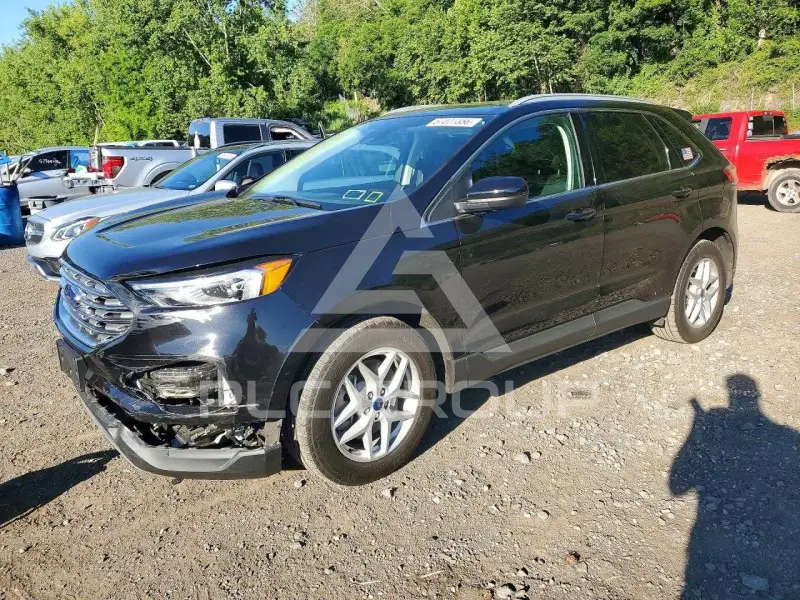 2021 Ford EDGE photo
