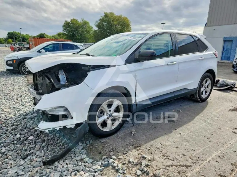 2021 Ford EDGE photo