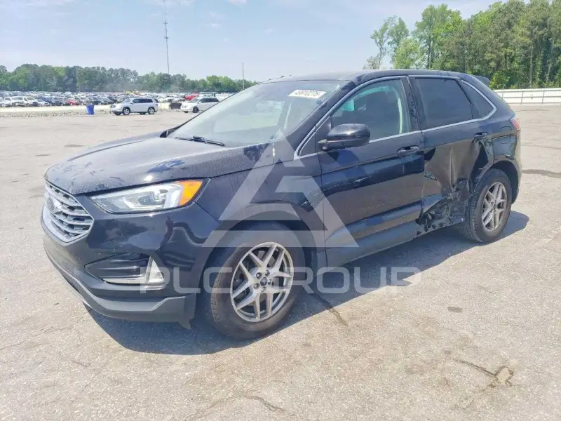 2021 Ford EDGE photo