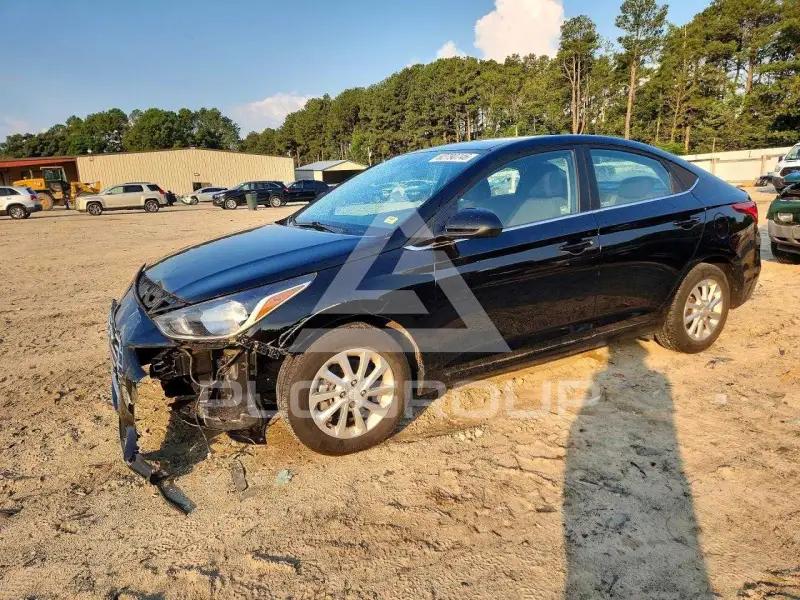 2021 Hyundai Accent photo
