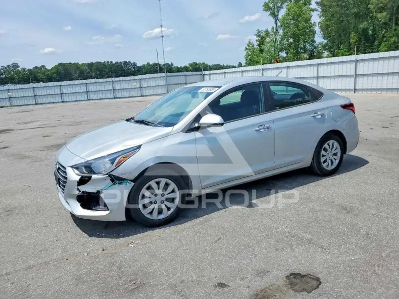 2021 Hyundai Accent фото