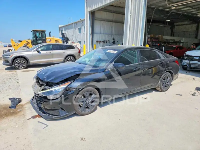 2021 Hyundai Elantra фото