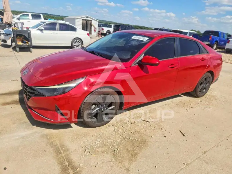 2021 Hyundai Elantra photo