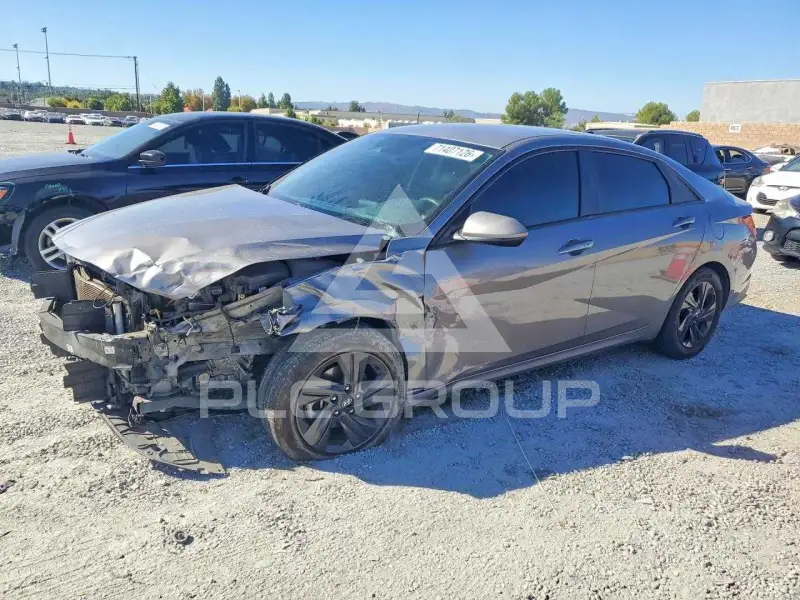 2021 Hyundai Elantra фото