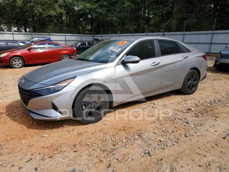 2021 Hyundai Elantra фото