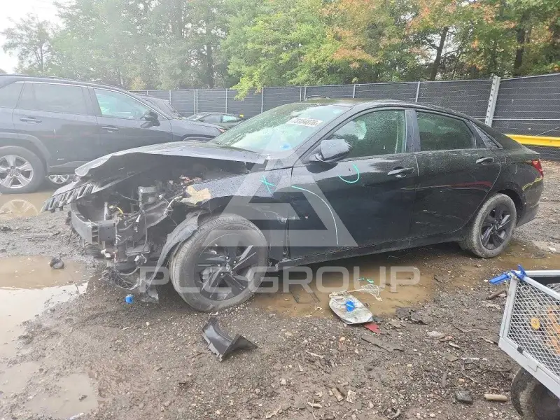 2021 Hyundai Elantra photo