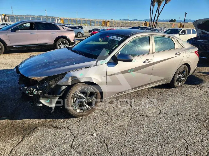 2021 Hyundai Elantra фото