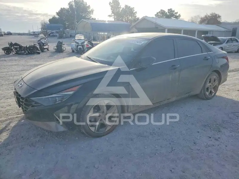 2021 Hyundai Elantra photo