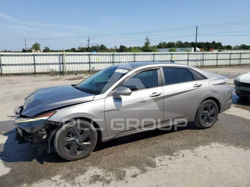 2021 Hyundai Elantra фото