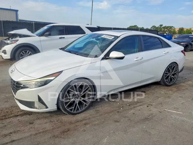 2021 Hyundai Elantra photo