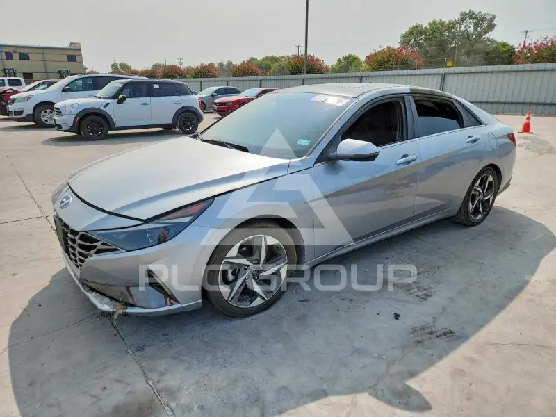 2021 Hyundai Elantra photo