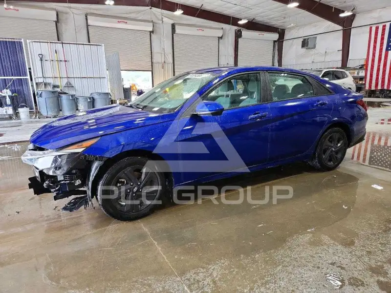 2021 Hyundai Elantra photo