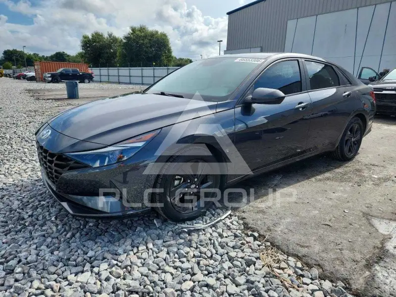 2021 Hyundai Elantra photo