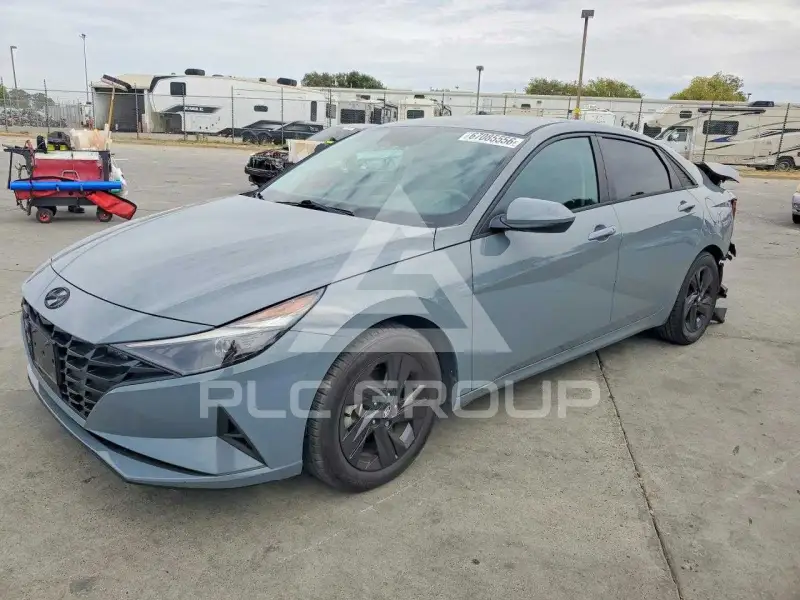 2021 Hyundai Elantra фото