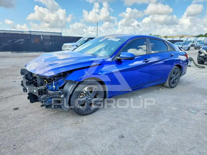2021 Hyundai Elantra фото