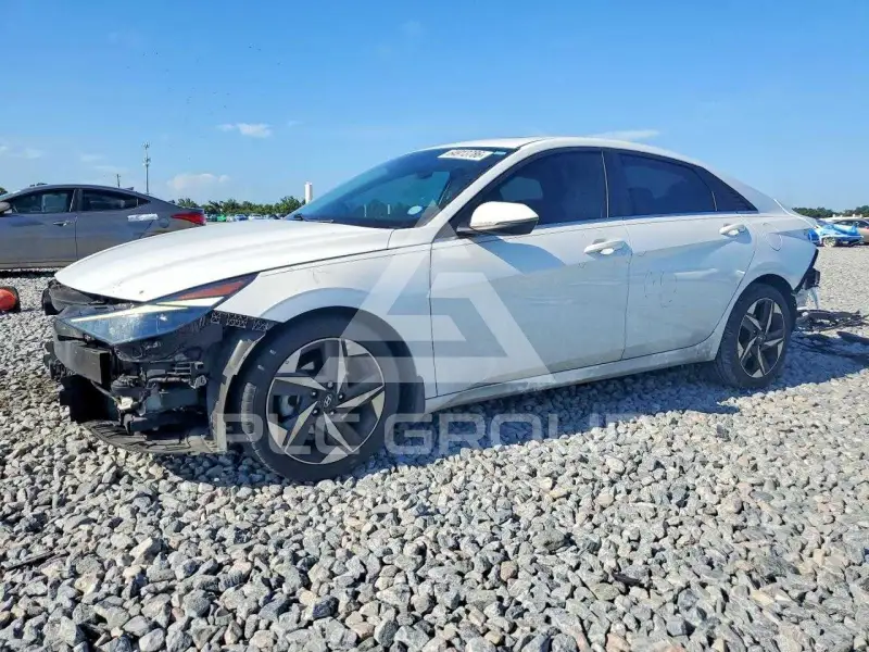 2021 Hyundai Elantra фото