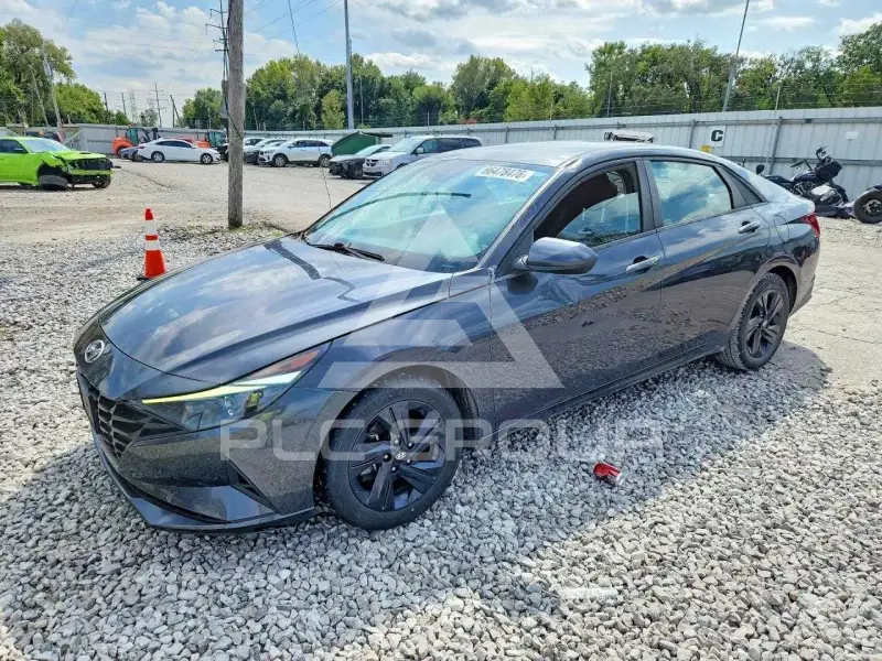 2021 Hyundai Elantra photo