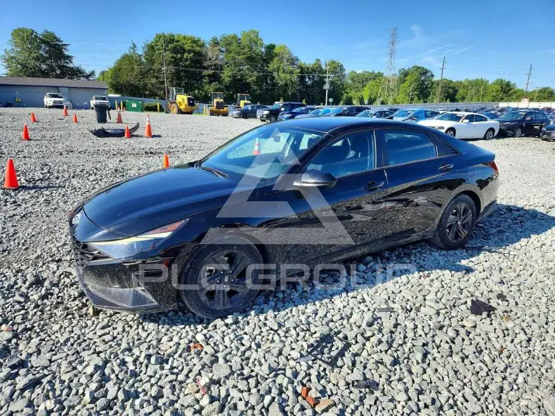 2021 Hyundai Elantra photo