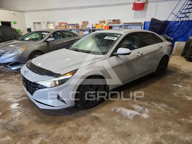 2021 Hyundai Elantra photo