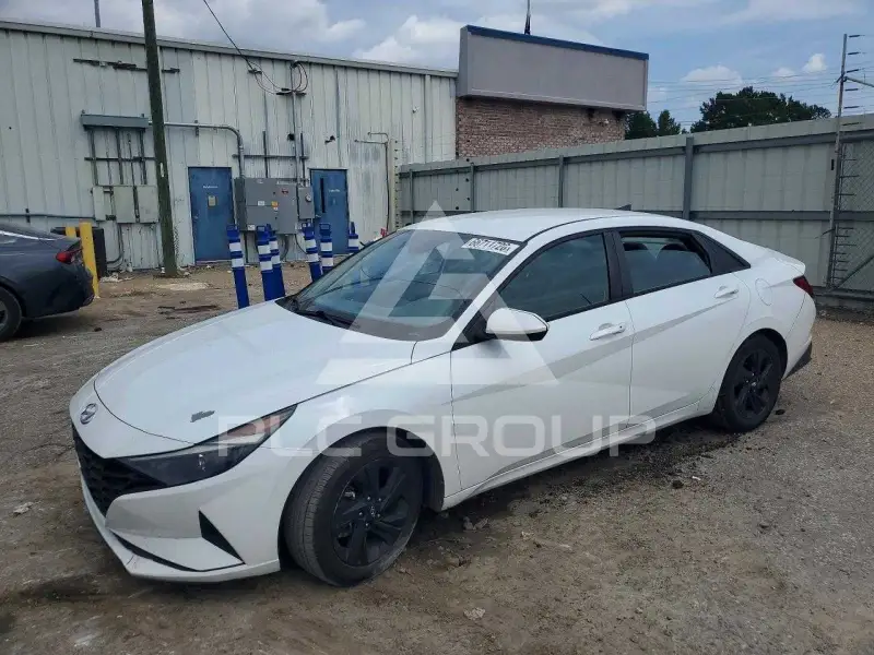 2021 Hyundai Elantra фото
