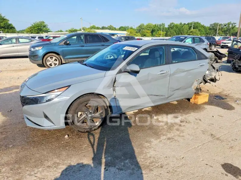 2021 Hyundai Elantra фото
