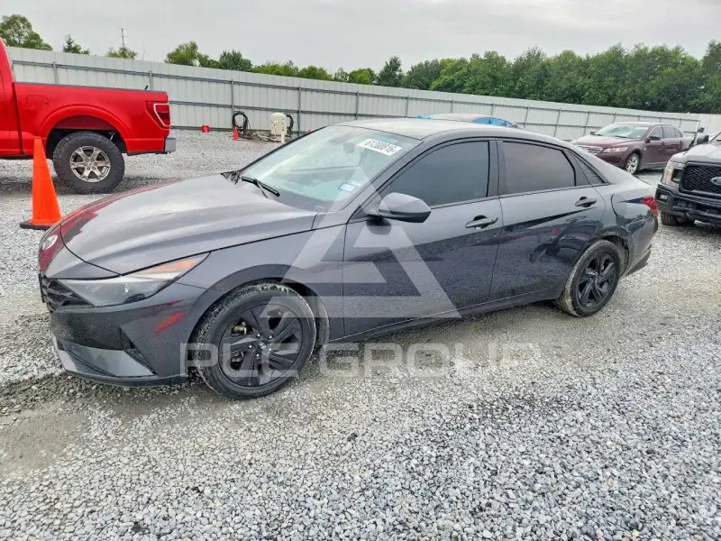 2021 Hyundai Elantra photo