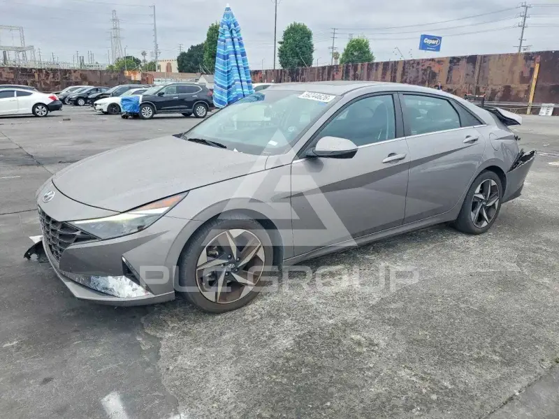 2021 Hyundai Elantra photo