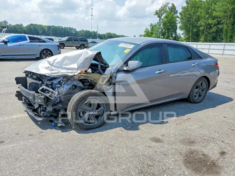 2021 Hyundai Elantra фото