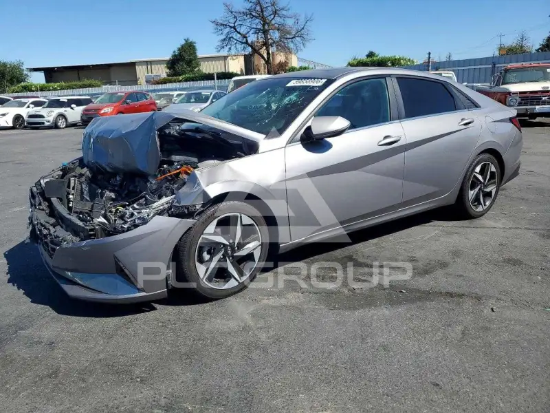 2021 Hyundai Elantra photo