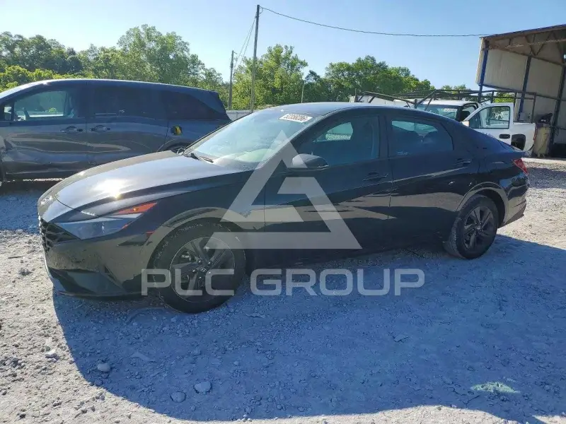 2021 Hyundai Elantra photo