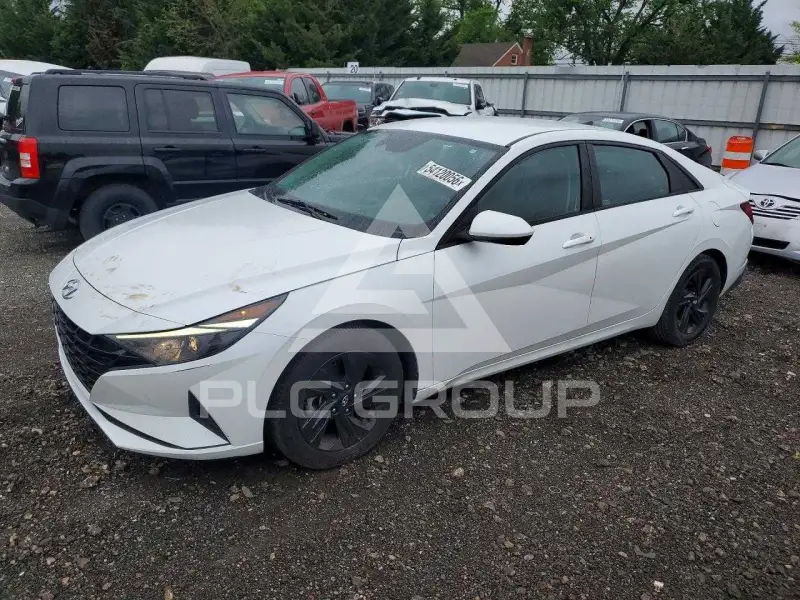 2021 Hyundai Elantra photo
