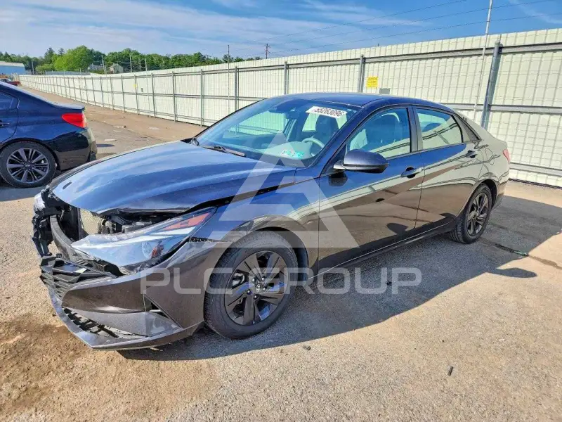 2021 Hyundai Elantra фото