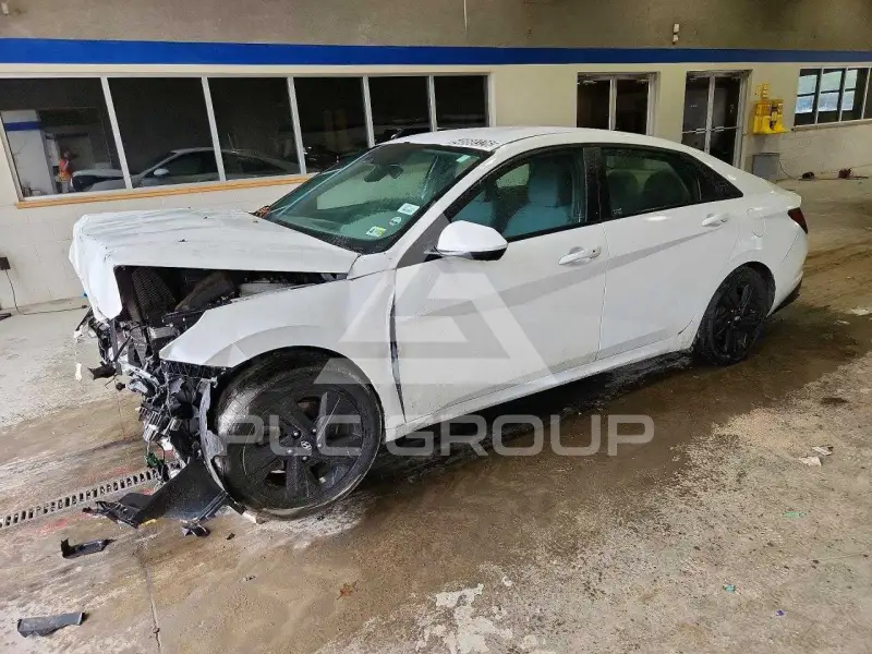 2021 Hyundai Elantra фото
