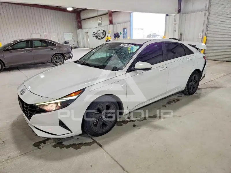 2021 Hyundai Elantra photo