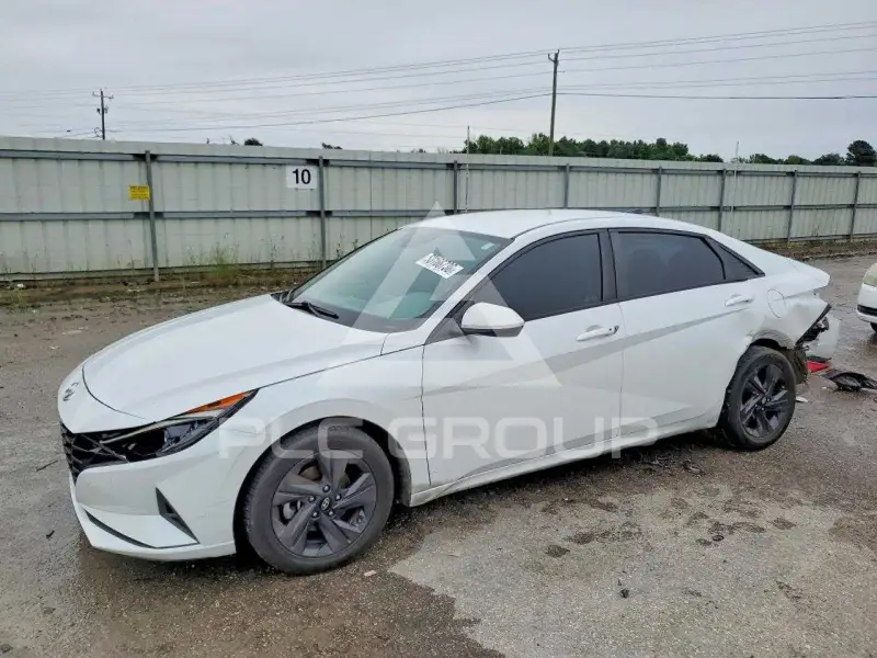 2021 Hyundai Elantra photo