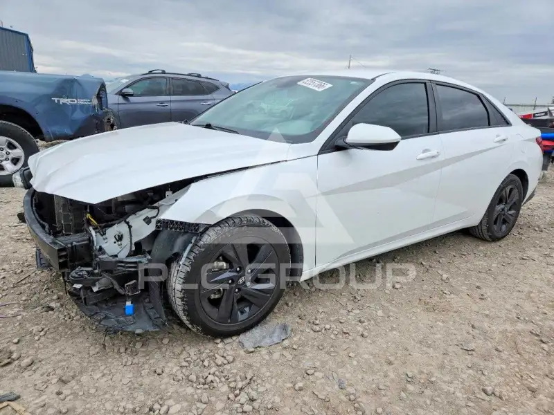 2021 Hyundai Elantra photo