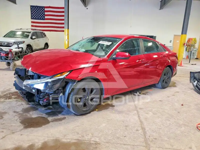 2021 Hyundai Elantra photo