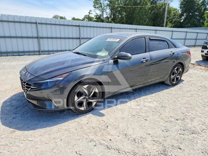 2021 Hyundai Elantra photo